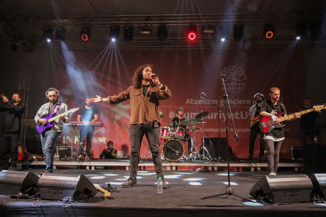 Nilüfer’de yürekler Cumhuriyet için attı