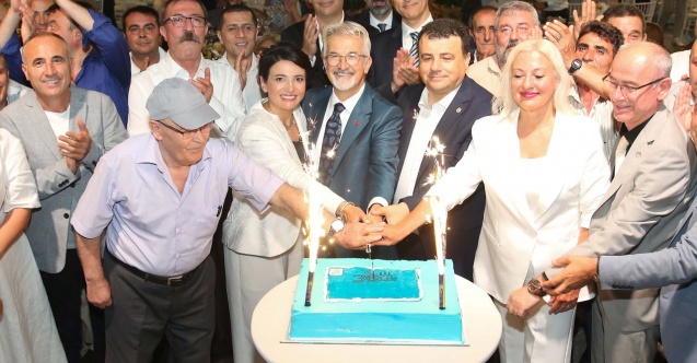 Nilüfer ailesi 36. yaşını kutladı