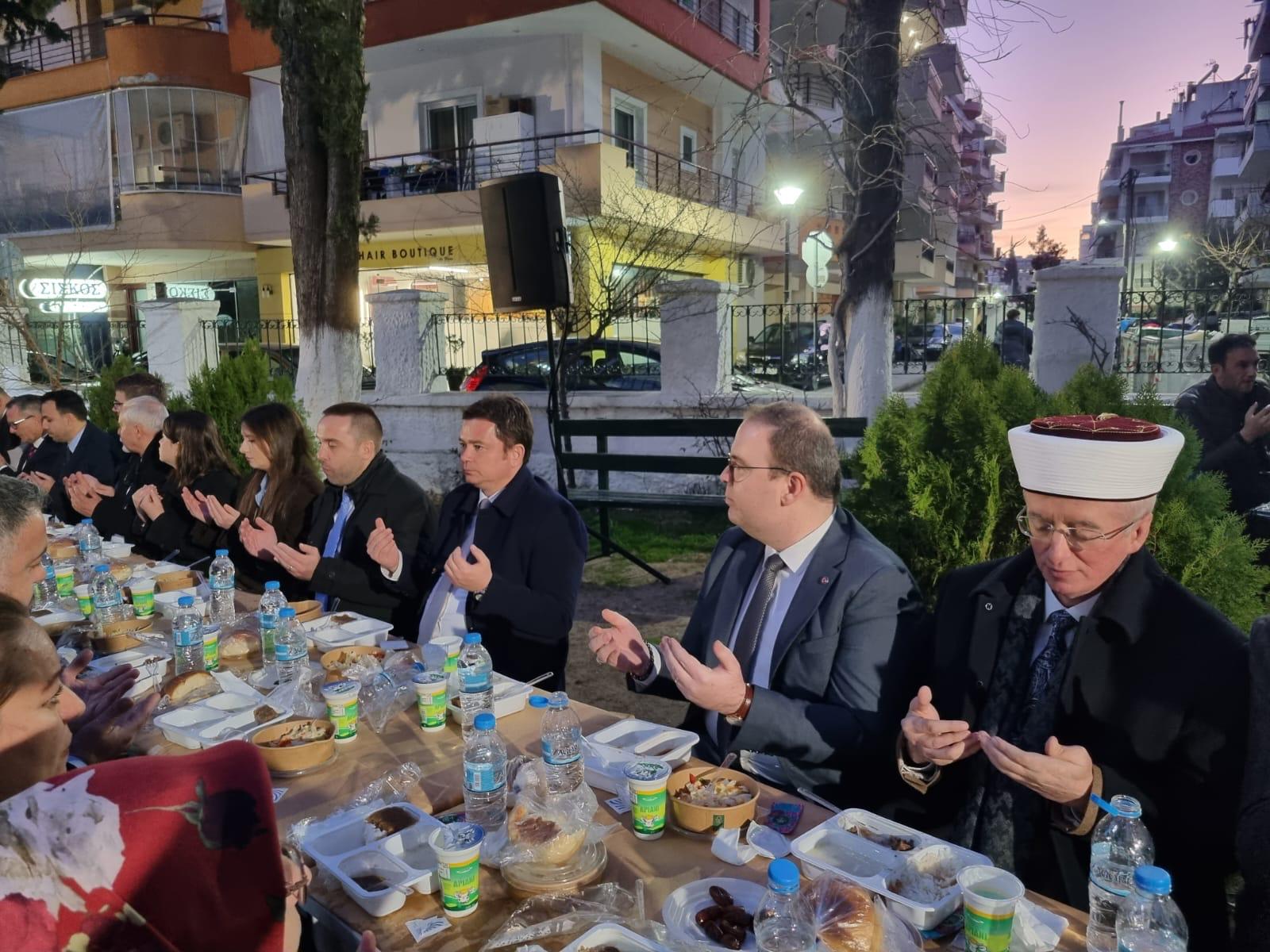 İskeçe’de kardeşlik iftarı
