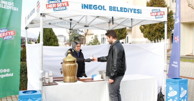 İnegöl Belediyesi’nden öğrencilere ücretsiz çorba ikramı