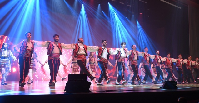 Osmangazi’de “Zaferin Dansı” gösterisi izleyenleri