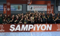 Bursa Büyükşehir Belediyespor sezonun üçüncü kupasına da kavuştu