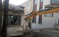 Osmangazi’de metruk binalar yıkılıyor