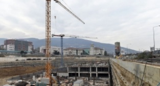  Yerin altından yükselen dev eser