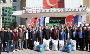 Büyükşehir ile tarlalar bereketleniyor