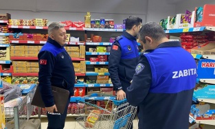 Gemlik'te zabıtadan market denetimi