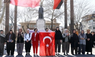 Mudanya’da 8 Mart dayanışması