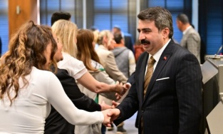 Başkan Oktay Yılmaz, belediye personeliyle bayramlaştı