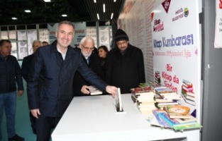 Kitap kumbarasıyla kütüphanesiz okul kalmasın