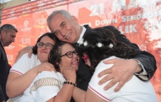 Başkan Amca’dan özel çocuklara mesaj