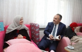 Örnek yazara Büyükşehir desteği