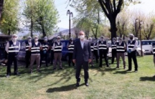 Bursa Büyükşehir Belediyesi yemekleri evlere ulaştırıyor