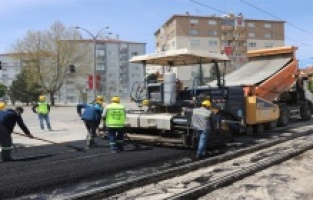 Eskişehir caddeleri yaza hazırlanıyor