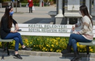 Kestel’de ‘sosyal mesafeli’ bank