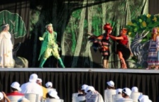 “Altın Kız” tiyatro oyunu Şanlıurfa'da sahnelendi