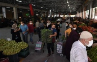 Semt pazarları modern tesislere taşınıyor