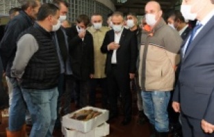 Başkan Aktaş'tan hal esnafına ziyaret