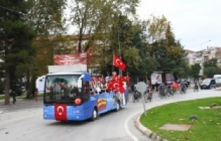 Cumhuriyet coşkusu tüm şehri sardı