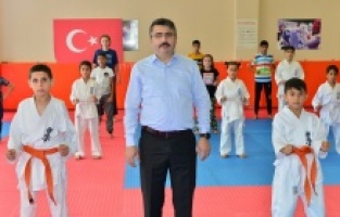 Kış spor okulları ile Yıldırım kışa ‘merhaba’ dedi.