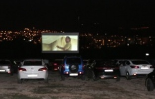 Arabalı Sinema ‘Nasipse Adayız’ ile final yaptı