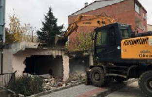 Metruk binalar tehlike olmaktan çıkıyor