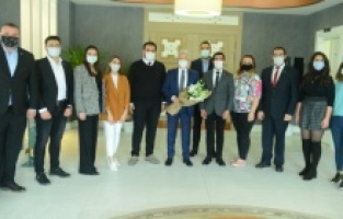 Başkan Erdem, gençleri ağırladı