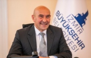 Başkan Soyer turistlere güvence verdi