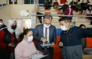 +1 farkla oryantiring ‘onlardan sorulur’