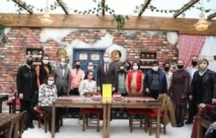 Başkan Taban özel öğrencileri yalnız bırakmadı