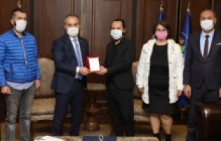 Bursa Büyükşehir'den can dostları için güç birliği