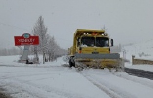 Kayseri Büyükşehir bin 911 mahalle yolunu açtı