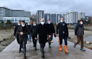 Trabzon: Zorluoğlu'dan 'Yalıncak Plajı' müjdesi