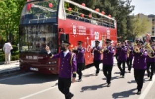 Bursalı çocuklara 23 Nisan sürprizi