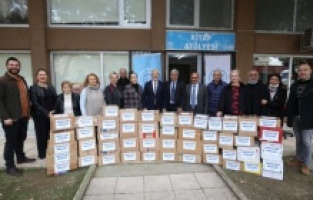 Emekliler Meclisi’nin 100 bininci kitap gururu