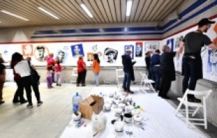 İzmir: Dünyaca ünlü karikatüristlerden İzmir'e hatıra