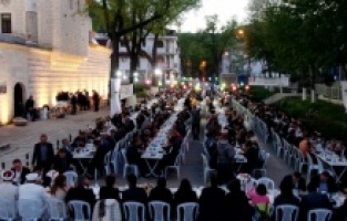 Ramazan’ın bereketi Osmangazi ile Balkanlar’a taştı