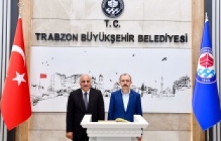 Ticaret Bakanı Muş, Trabzon Büyükşehir’i ziyaret etti