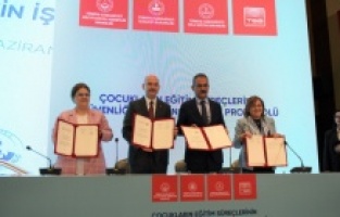 Başkan Şahin, Ankara’da başarılı projeleri anlattı