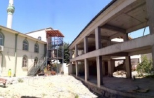 Adalet Camii yeni hizmet binası hızla yükseliyor