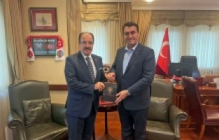 Bakü’de kardeş buluşması