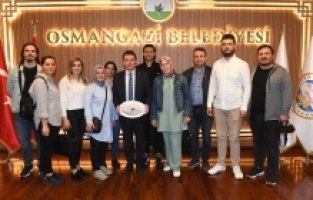 Başkan Aydın, makamının kapılarını halka açtı