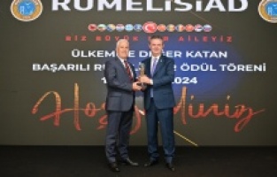 Başkan Bozbey’e RUMELİSİAD’tan ödül