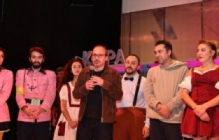 Nilüfer Kent Tiyatrosu “Şvayk” ile sezonu açtı