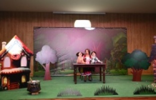 Osmangazi Gösteri Merkezi’nde ilk oyun sahnelendi