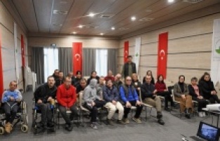 Osmangazi’de engelsiz fotoğraf atölyesi