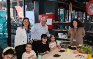 Nilüfer Tohum Takas Şenliği’nde yerel tohumlar paylaşıldı