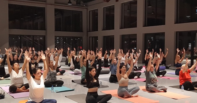 Kadınlar hem spor yapıyor hem sosyalleşiyor