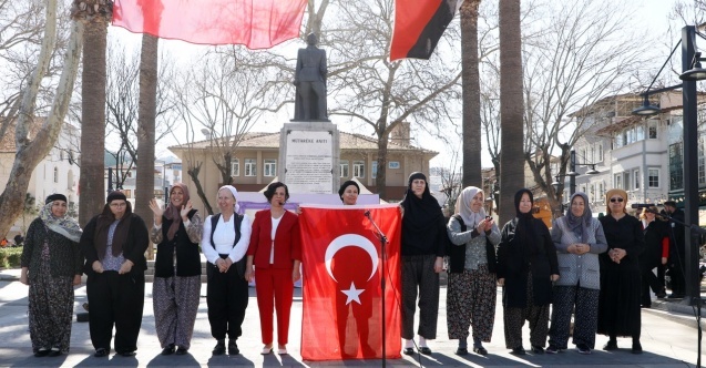 Mudanya’da 8 Mart dayanışması